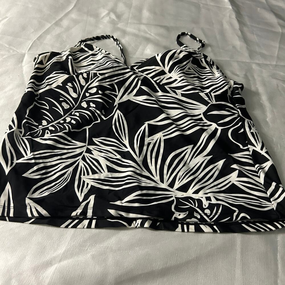 Christian size 16 swim top